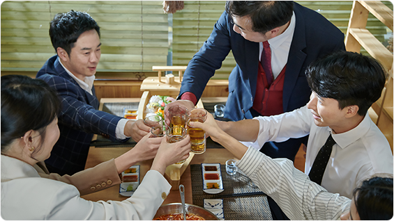 단체 손님의 주문을 일일이 받다 보면 누락이나  중복 등 실수가 잦았는데 이제 손님들이 직접 주문이 가능하니 주문 내역이 정확하게 직원에게 전달되어 클레임이 확실히 줄었어요.